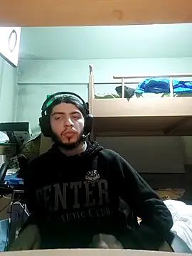 Snapshot of kleineid77 chatting on February 11, 8:10 pm kleineid77 online show from February 11, 8:10 pm