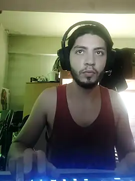 Snapshot of kleineid77 chatting on September 19, 11:55 am kleineid77 online show from September 19, 11:55 am