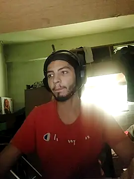 Snapshot of kleineid77 chatting on October 26, 1:28 pm kleineid77 online show from October 26, 1:28 pm