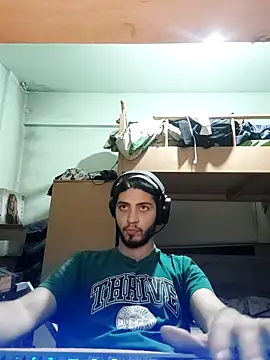 Snapshot of kleineid77 chatting on November 9, 11:14 pm kleineid77 online show from November 9, 11:14 pm