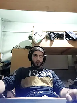 Snapshot of kleineid77 chatting on November 19, 5:46 pm kleineid77 online show from November 19, 5:46 pm