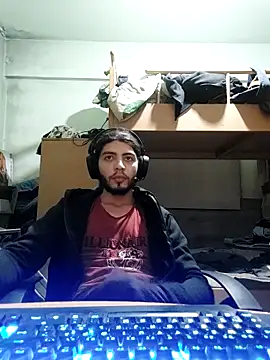 Snapshot of kleineid77 chatting on November 25, 4:18 pm kleineid77 online show from November 25, 4:18 pm