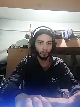 Snapshot of kleineid77 chatting on December 1, 8:25 pm kleineid77 online show from December 1, 8:25 pm