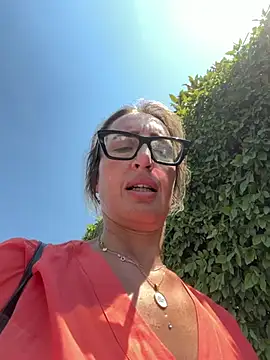 Snapshot of casalinga88 chatting on June 30, 11:22 am casalinga88 online show from June 30, 11:22 am