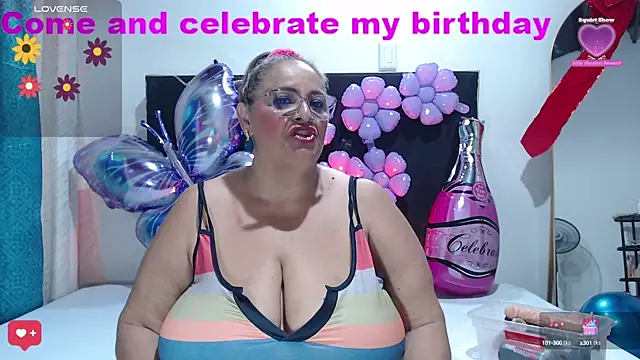 Snapshot of BBW_salome chatting on February 6, 9:06 pm BBW salome online show from February 6, 9:06 pm