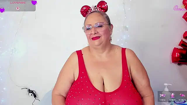 Snapshot of BBW_salome chatting on April 23, 7:27 pm BBW salome online show from April 23, 7:27 pm