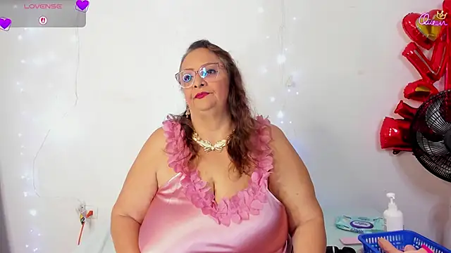 Snapshot of BBW_salome chatting on April 30, 8:04 pm BBW salome online show from April 30, 8:04 pm