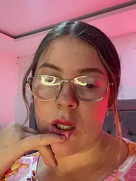 HannyGil online show from March 7, 6:43 am