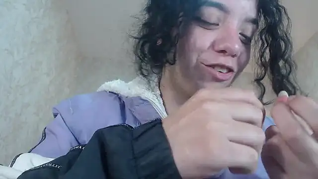 EmmaCowperr online show from January 15, 4:36 am