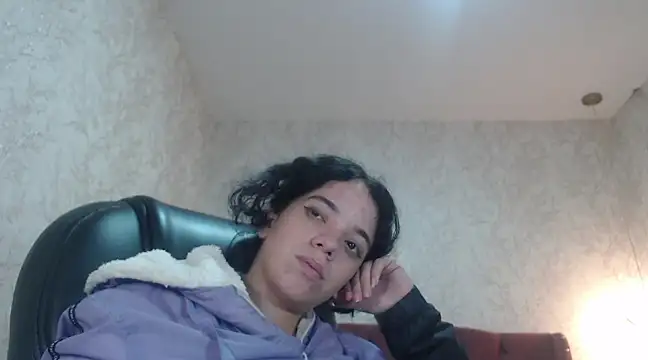 EmmaCowperr online show from January 15, 10:38 am