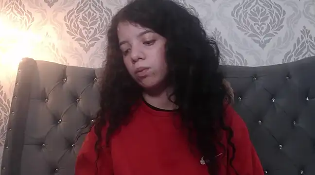 EmmaCowperr online show from February 25, 4:21 pm