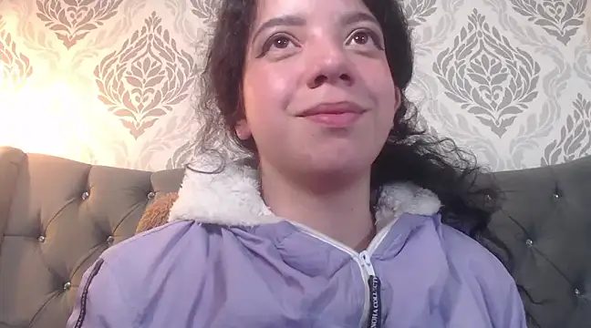 EmmaCowperr online show from February 26, 7:49 pm