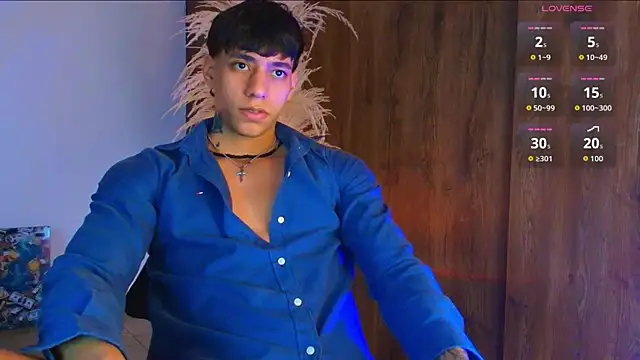 Snapshot of Josep_Davies chatting on October 10, 10:09 pm Josep Davies online show from October 10, 10:09 pm