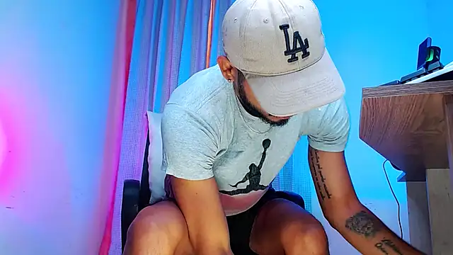 DanteSantoro online show from April 9, 11:48 am