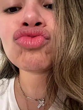 melanny10 online show from February 28, 10:30 am