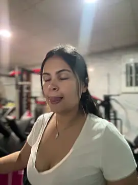 melanny10 online show from December 19, 6:31 am