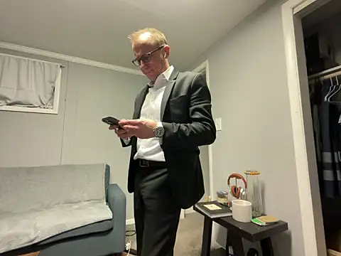 mouser21212 online show from January 3, 9:04 am