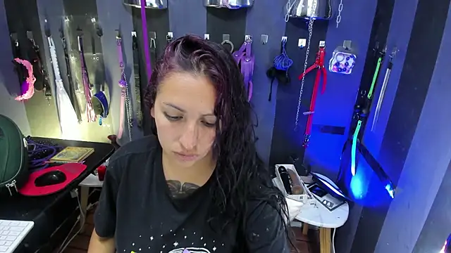 LucyStrike  online show from October 15, 10:43 pm