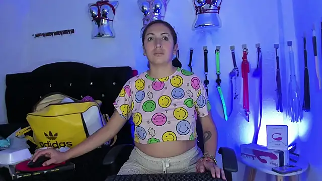 LucyStrike  online show from November 4, 10:42 pm