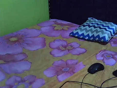 tasha-ashah online show from September 13, 5:57 pm