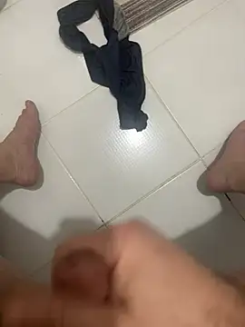 Snapshot of Mature_fucker31 chatting on January 4, 10:13 pm Mature fucker31 online show from January 4, 10:13 pm