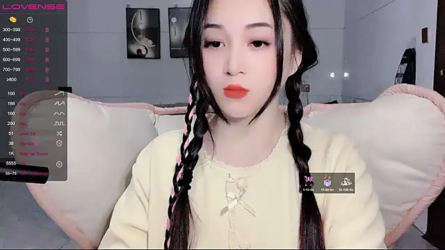 Snapshot of kolll88 chatting on February 27, 5:34 am kolll88 online show from February 27, 5:34 am