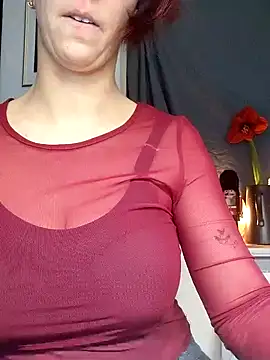 Loona-Lexxington online show from December 8, 5:55 pm