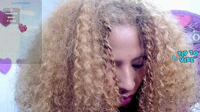 Litzy Curly online show from March 9, 3:27 pm
