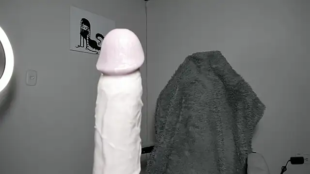 Snapshot of satanbabee chatting on January 18, 1:08 am satanbabee online show from January 18, 1:08 am