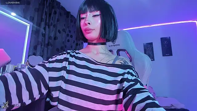 Snapshot of satanbabee chatting on September 29, 11:20 pm satanbabee online show from September 29, 11:20 pm