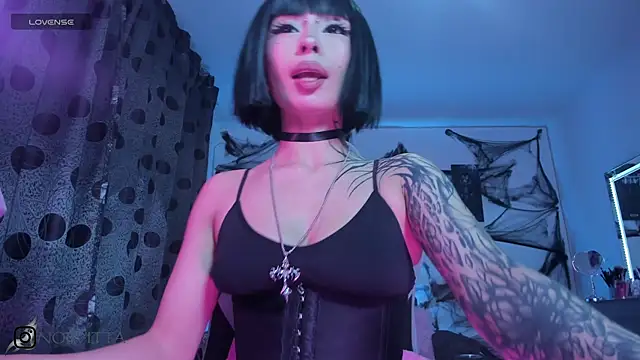 Snapshot of satanbabee chatting on October 23, 11:14 pm satanbabee online show from October 23, 11:14 pm