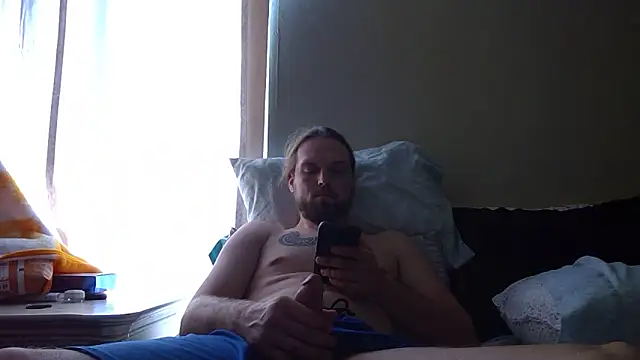 Snapshot of VitaminmanFL chatting on February 10, 5:09 pm VitaminmanFL online show from February 10, 5:09 pm