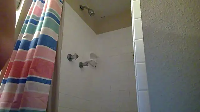 Snapshot of VitaminmanFL chatting on March 8, 4:17 pm VitaminmanFL online show from March 8, 4:17 pm