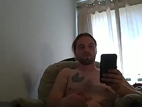 Snapshot of VitaminmanFL chatting on March 20, 6:31 pm VitaminmanFL online show from March 20, 6:31 pm