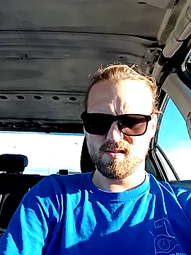 Snapshot of VitaminmanFL chatting on October 10, 9:36 pm VitaminmanFL online show from October 10, 9:36 pm