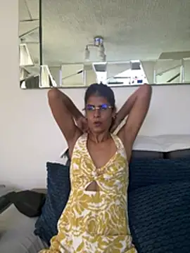 Snapshot of karlina_charlotte1 chatting on July 15, 1:49 pm karlina charlotte1 online show from July 15, 1:49 pm