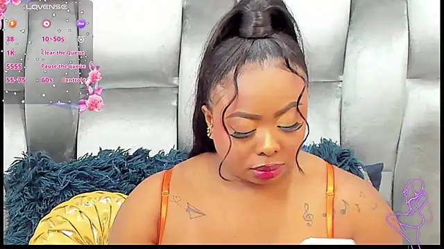 Snapshot of CamilaBenitez chatting on March 10, 12:26 am CamilaBenitez online show from March 10, 12:26 am