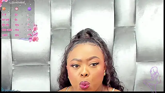 Snapshot of CamilaBenitez chatting on March 15, 1:50 pm CamilaBenitez online show from March 15, 1:50 pm