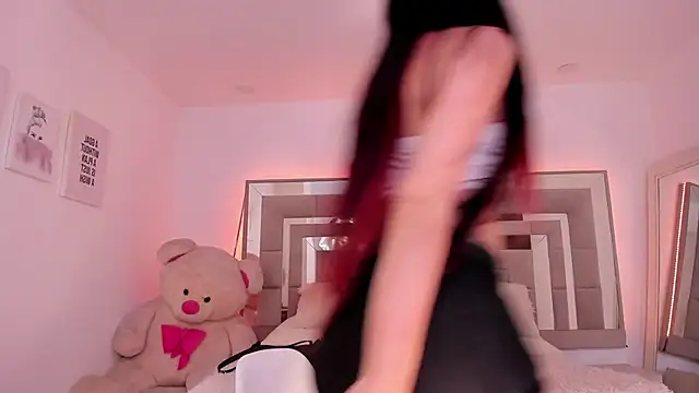 Snapshot of Nicolle_foxy chatting on February 1, 8:37 pm Nicolle foxy online show from February 1, 8:37 pm