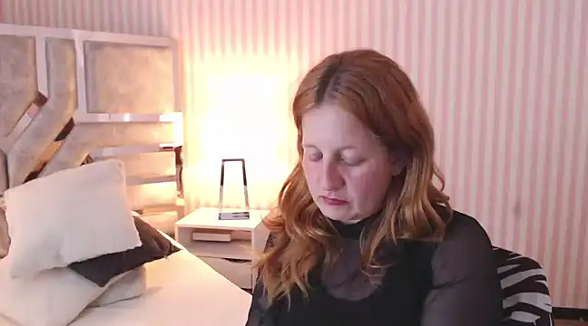 ViioletaMora online show from February 8, 2:47 am