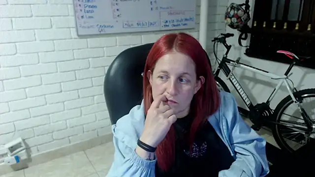 ViioletaMora online show from March 4, 1:45 am