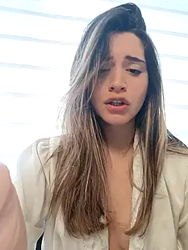 maliciaworld online show from January 29, 8:35 pm