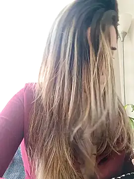 maliciaworld online show from February 4, 8:06 pm