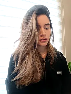 maliciaworld online show from February 16, 5:04 pm