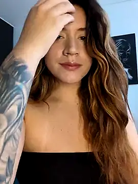 maliciaworld online show from January 6, 8:34 pm