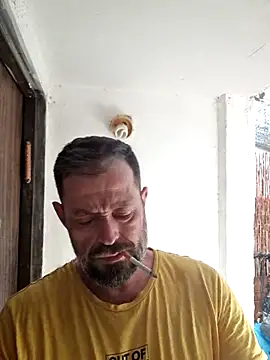 Snapshot of zefside42 chatting on November 9, 12:47 pm zefside42 online show from November 9, 12:47 pm