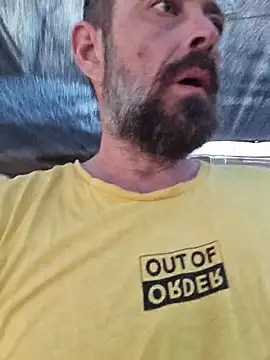 Snapshot of zefside42 chatting on November 26, 11:55 am zefside42 online show from November 26, 11:55 am