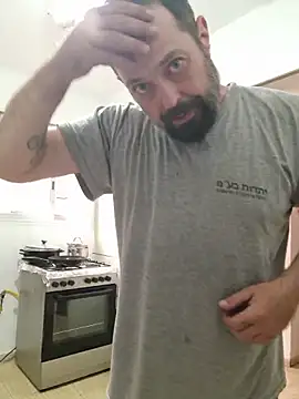 Snapshot of zefside42 chatting on December 1, 12:10 pm zefside42 online show from December 1, 12:10 pm