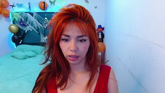 Snapshot of Aylinn_diaz chatting on October 29, 1:46 pm Aylinn diaz online show from October 29, 1:46 pm