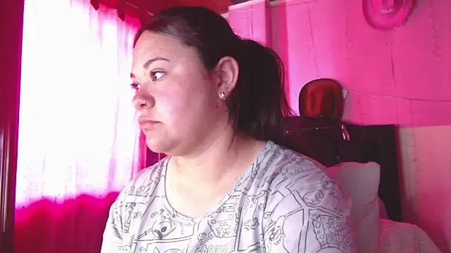 NikkiRous  online show from March 26, 4:56 pm